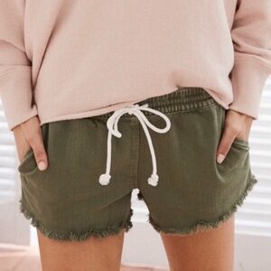 AERIE Green Frayed Denim Shorts With Elastic Waist & Pockets Size XS